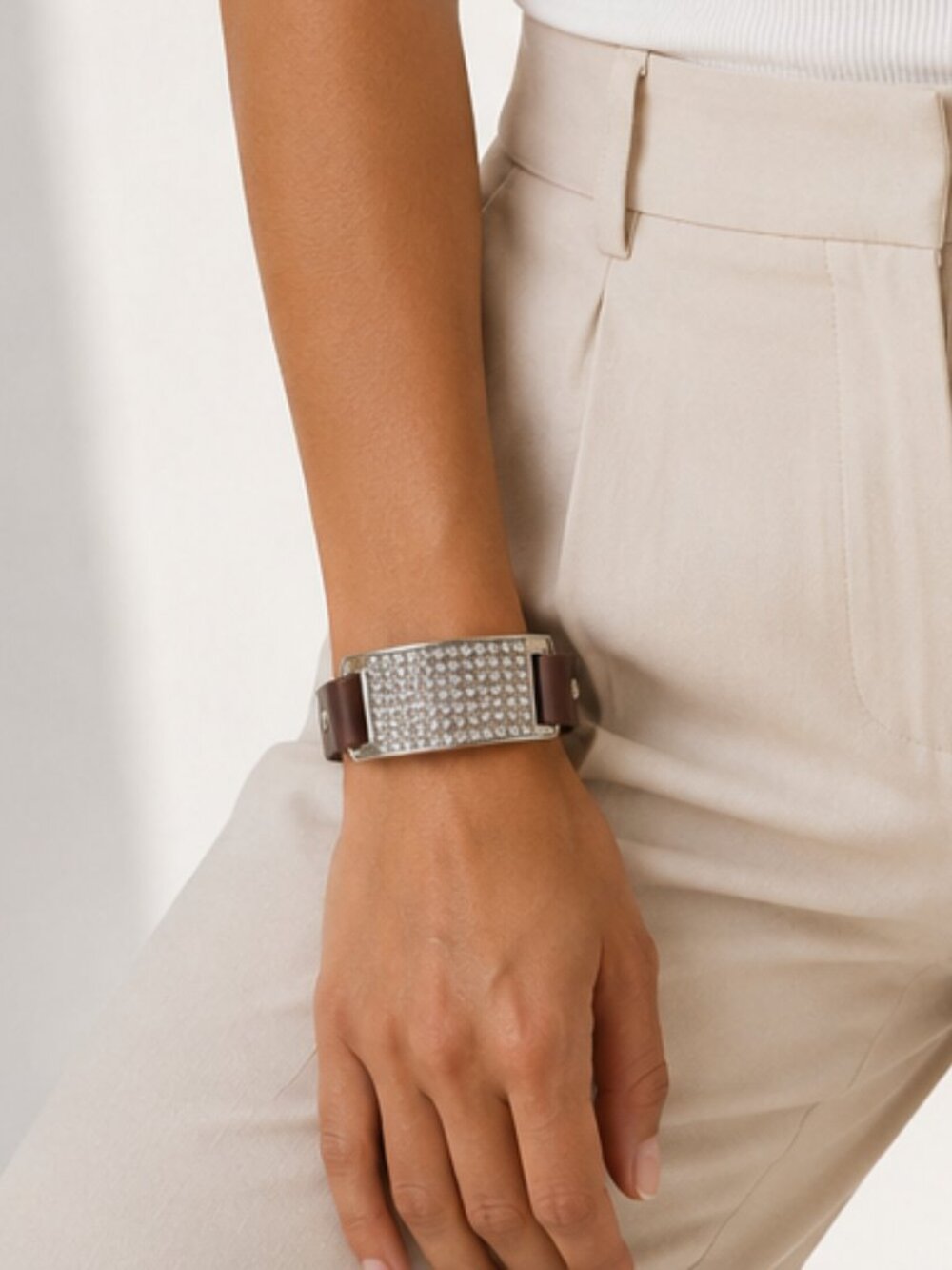 Brown Faux Leather Rhinestone Bracelet Hypoallergenic Snap Closure NEW